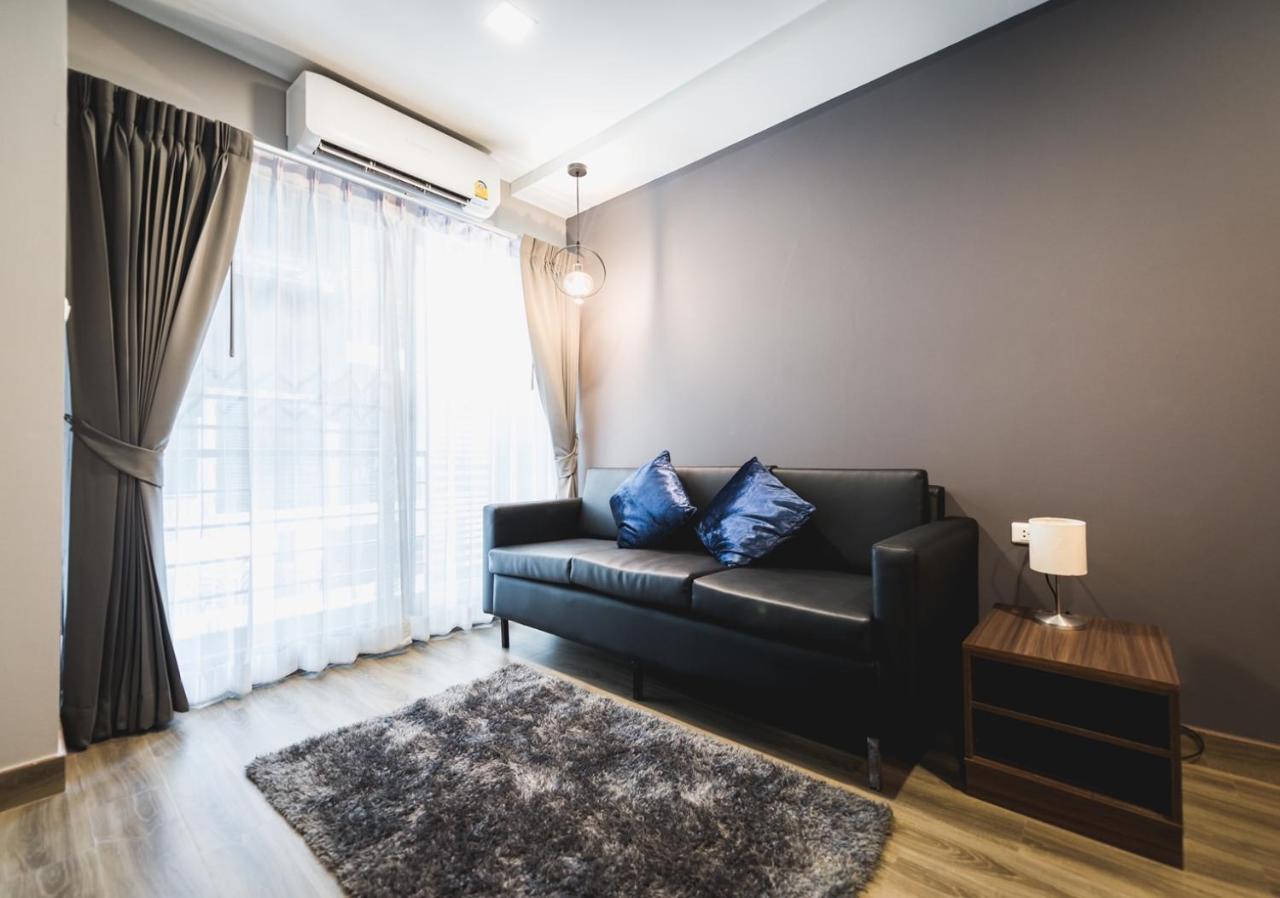 W2 Residence Бангкок Экстерьер фото