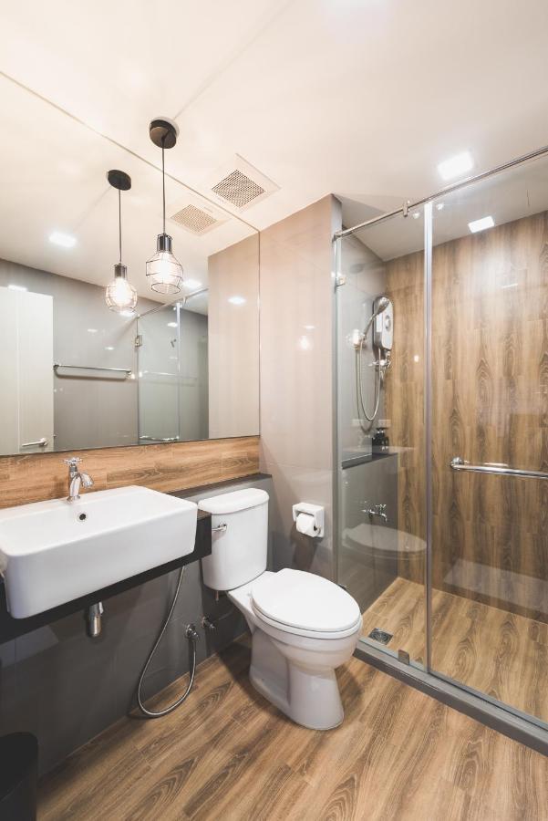 W2 Residence Бангкок Экстерьер фото