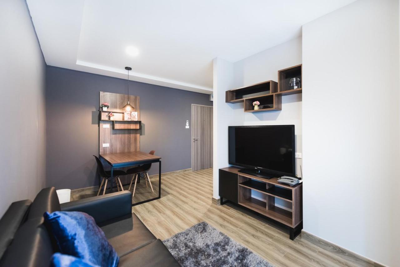 W2 Residence Бангкок Экстерьер фото